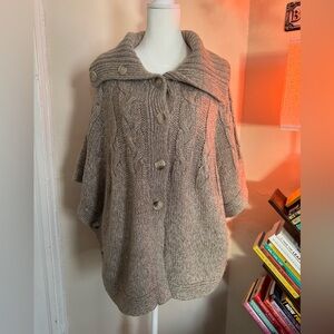 Old navy sweater poncho with buttons